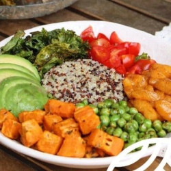 Ensalada de verano con vinagreta de Kombucha