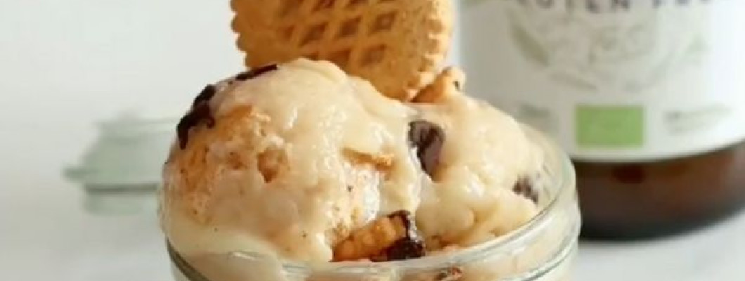 Gelat de Vainilla i Galetes Vegà amb Llet de Civada