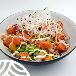 Poke Bowl de Salmón Vegano